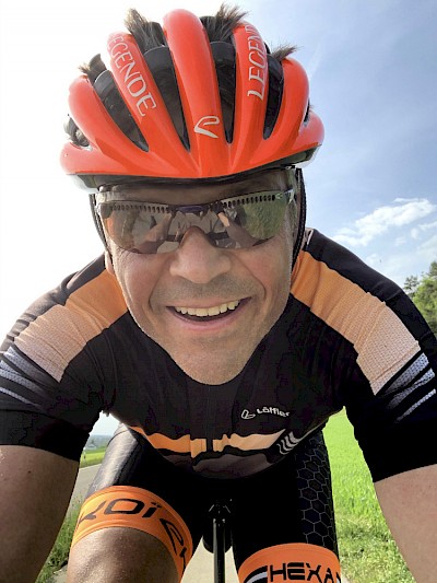 Päde auf dem Rennvelo