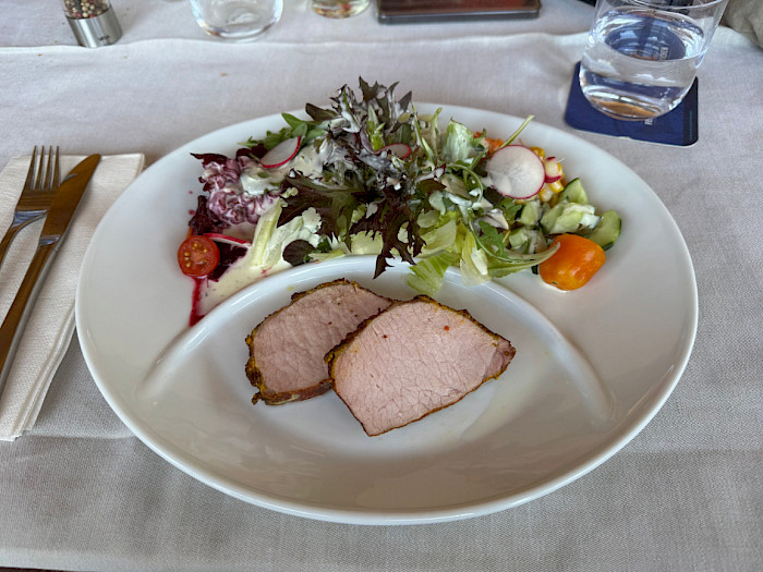 Feines Mittagessen: Fitnessteller mit Ch&auml;mibraten